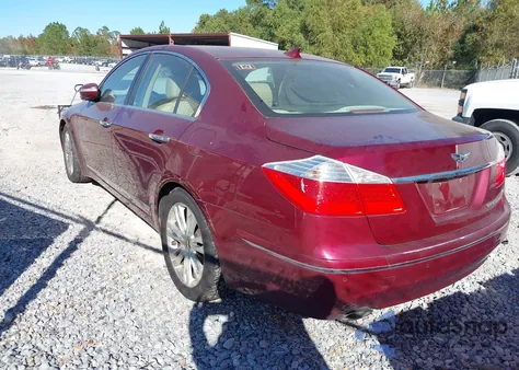 2009 Hyundai Genesis 4.6 z USA, uszkodzony, nr VIN KMHGC46F79U032633